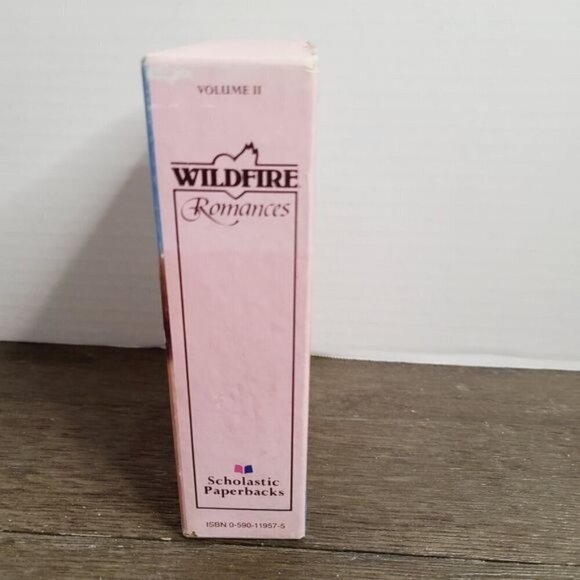 Vintage 80s The Best of Wildfire Romancez Volume II Boxed Set Teen Romance Books - Picture 4 of 12